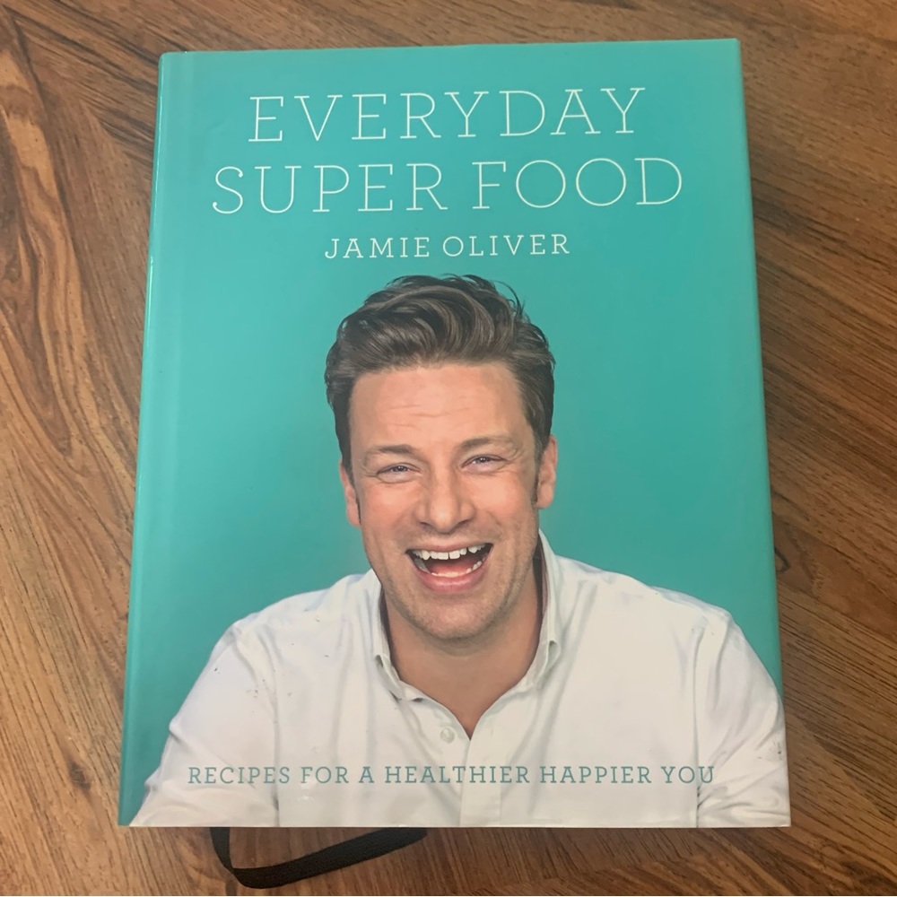 Jamie Oliver Book: Everyday Superfood Cookbook